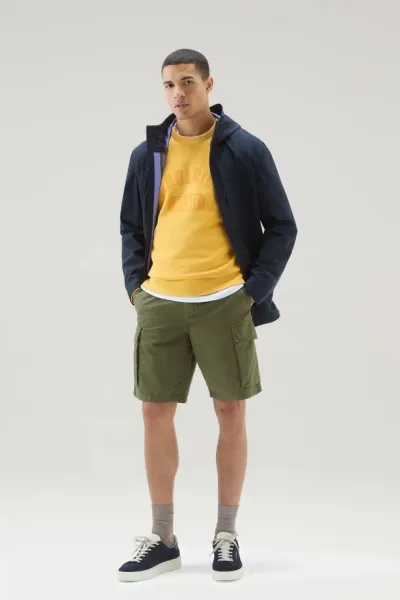 Mikina Woolrich Garment Dyed Logo Crewneck Golden Glow