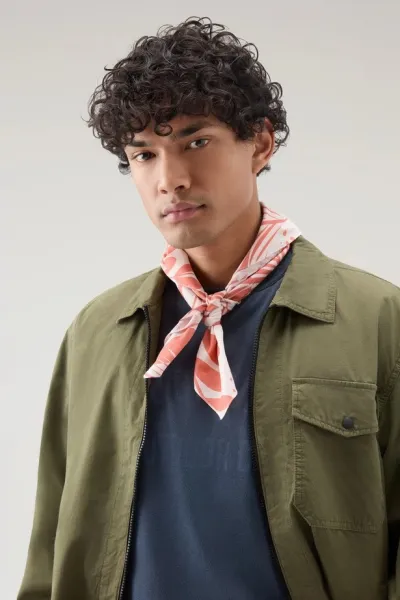 Šatka Woolrich Bandana Coral Sand