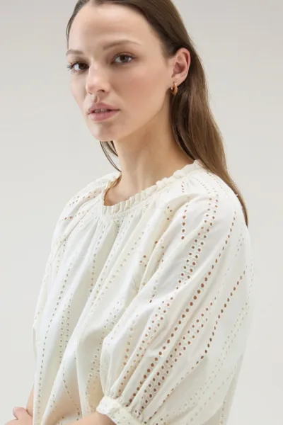 Blúzka Woolrich Broderie Anglaise Blouse Plaster White
