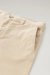 Šortky Woolrich Classic Chino Short Beach Sand