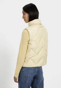Vesta Camel Active Vest Vanilla