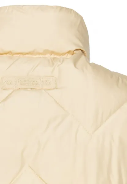 Vesta Camel Active Vest Vanilla