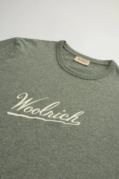 Tričko Woolrich Mouline Jersey Logo T-Shirt Greenstone