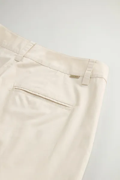 Nohavice Woolrich Wide Leg Chino Trouser Light Oak