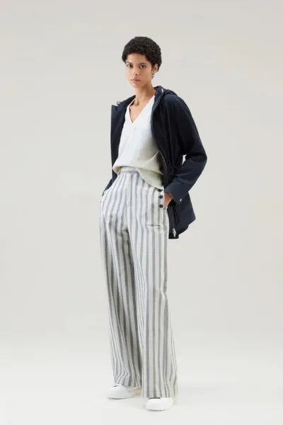 Sveter Woolrich Cotton Cashmere V-Neck Plaster White