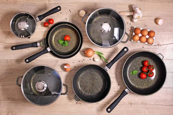 Panvica na palacinky KITCHISIMO 24cm nepriľnavý povrch