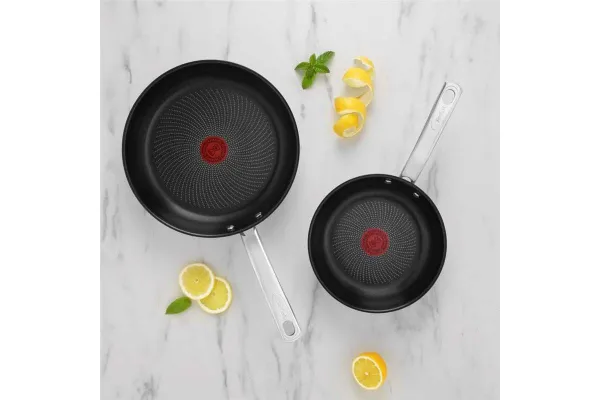 Sada panvíc Tefal Intuition B817S255 2 ks 20 cm 26 cm