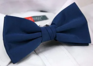 Klasický tmavomodrý pánsky motýlik