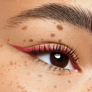 essence COLOUR it! tekuté linky na oči odtieň 04 Rusty Red 3 ml