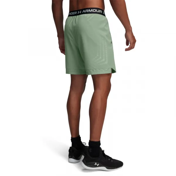 Pánske tréningové kraťasy UNDER ARMOUR Vanish Woven 6in Graphic Sts-GRN
