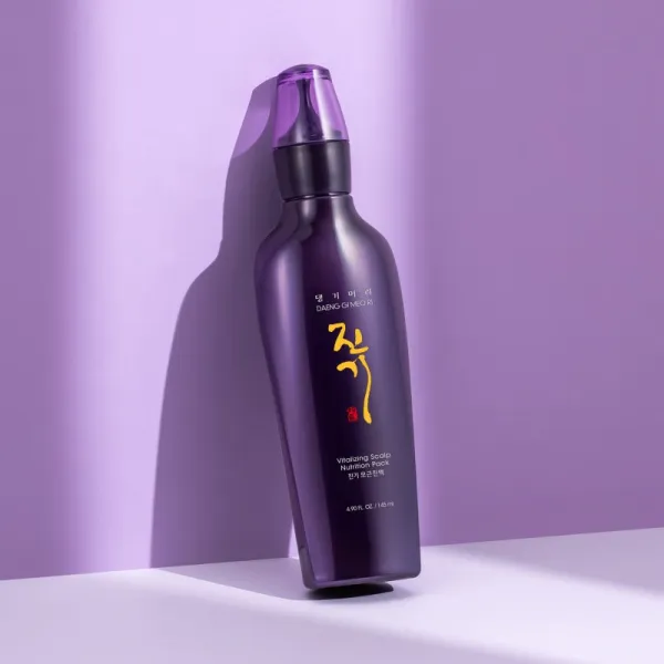 DAENG GI MEO RI Jin Gi Vitalizing Scalp Nutrition Pack posilňujúce a regeneračné vlasové sérum proti vypadávaniu vlasov 145 ml