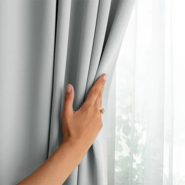Záves AmeliaHome Blackout s priechodkami svetlosivý, veľkosť 140x270