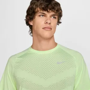 Nike STRIDE Pánske bežecké tričko, reflexný neón, veľkosť