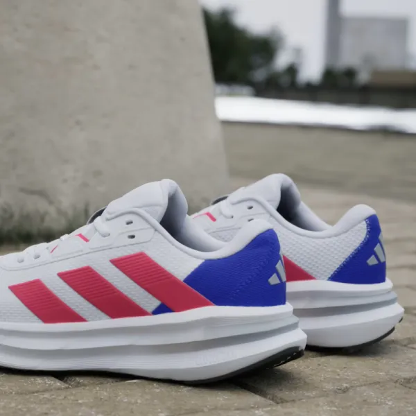 Pánska športová obuv (tréningová) ADIDAS Galaxy 7 M cloud white lucid red lucid blue