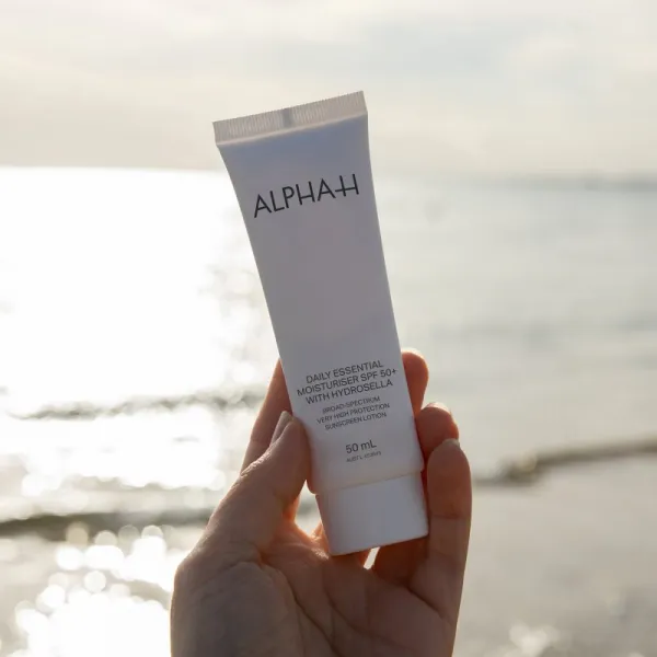 Alpha-H Daily Essential denný hydratačný krém SPF 50+ 50 ml