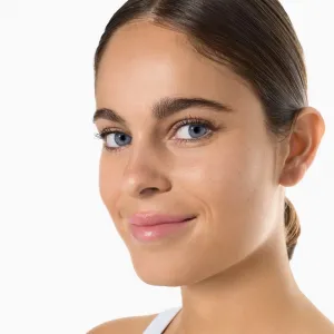 Klorane Cornflower Super-Charged Hydra-Plumping Serum aktívne sérum pre rozjasnenie a vyhladenie pleti 40 ml