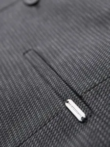 Ombre Fitted elegant men's structured knit vest - graphite