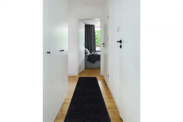 Koberec / behúň SOFFI čierny