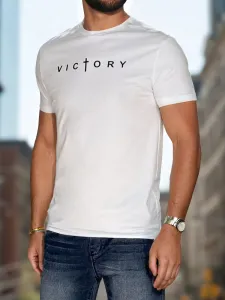 Biele tričko s nápisom VICTORY