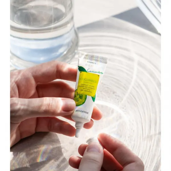 Korres Cucumber očná maska proti opuchom a tmavým kruhom 8 ml