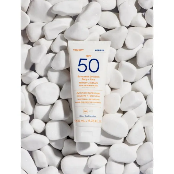 Korres Yoghurt opaľovacia emulzia s hydratačným účinkom SPF 50 200 ml