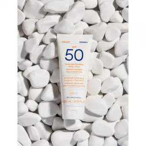 Korres Yoghurt opaľovacia emulzia s hydratačným účinkom SPF 50 200 ml