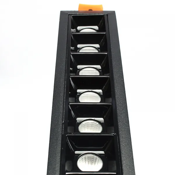DECOREUM Zapustená lineárna LED lampa 30W 4000K čierna JDL-15T