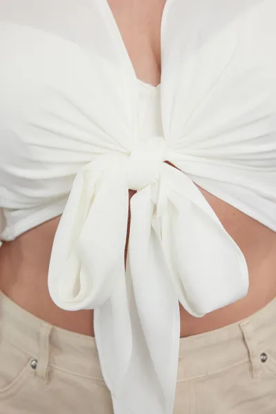 Trendyol Curve Ecru Crop Sleeve Ruffle Flounce Double Breasted Neck Beach Wear Blouse