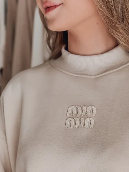 Dámska oversize mikina s nášivkou LOVASON