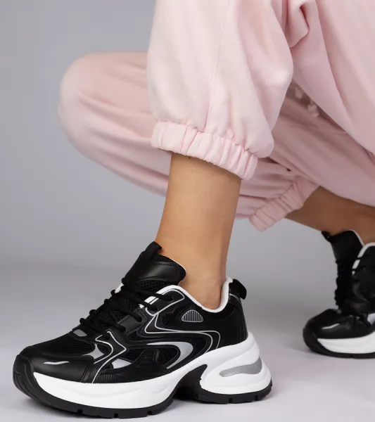 marka niezdefiniowana Black sporty sneakers with thick sole Asetrina