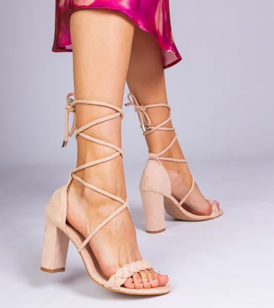 marka niezdefiniowana Beige lace-up block heel sandals Elesinda