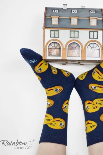 ZOOKSY/RAINBOW SOCKS Ponožky dúhové ponožky emotikony vtipné smútok kopce