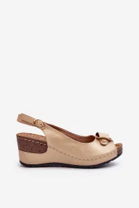EVENTO Dámske Ľahké Sandále Na Klinu Comfort Shoes Béžové Efravia