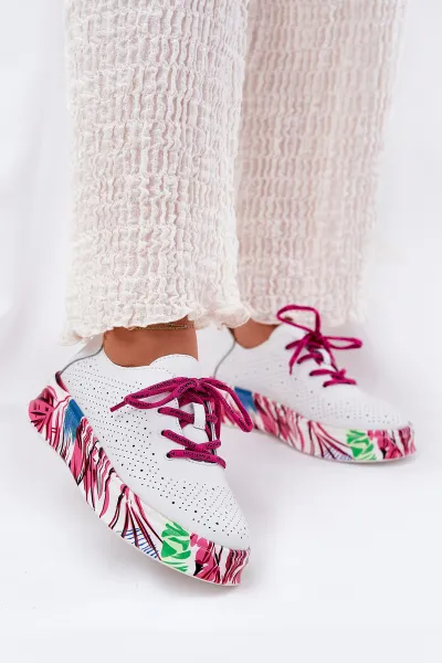 Dámske Kožené Sneakersy Na Vzorovanej Platforme Vinceza