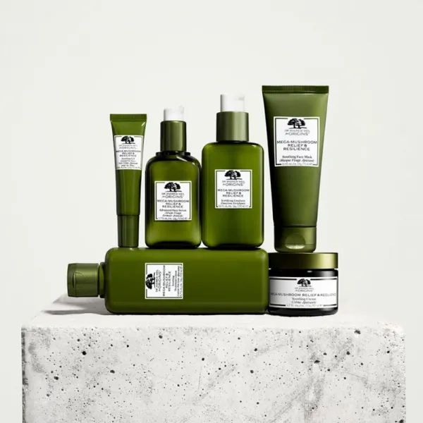 Origins Dr. Andrew Weil for Origins™ Mega-Mushroom Relief & Resilience Soothing Treatment Lotion zjemňujúca a upokojujúca pleťová voda 200 ml