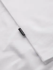 Pánske tričko na leto v výstrihom biele