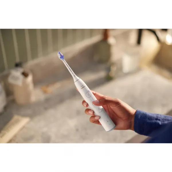PHILIPS Sonicare 6100 HX7400/06 elektrická sonická kefka biela 1ks