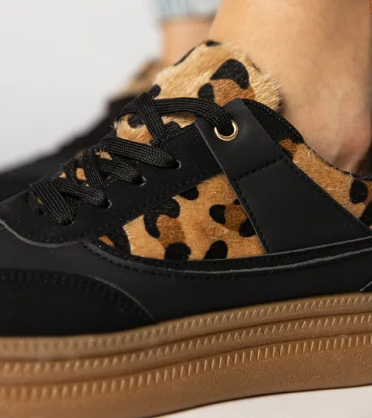Gemre Čierne tenisky s leopardím doplnkom Meril