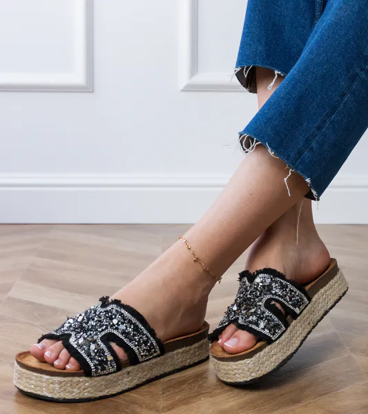 Gemre Čierne espadrilky s kamienkami a kamienkami Najros