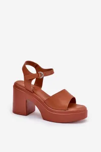 Boto Dámske Sandále Na Masívnom Opätku A Platforme Z Eko Kože Camel Korlevia