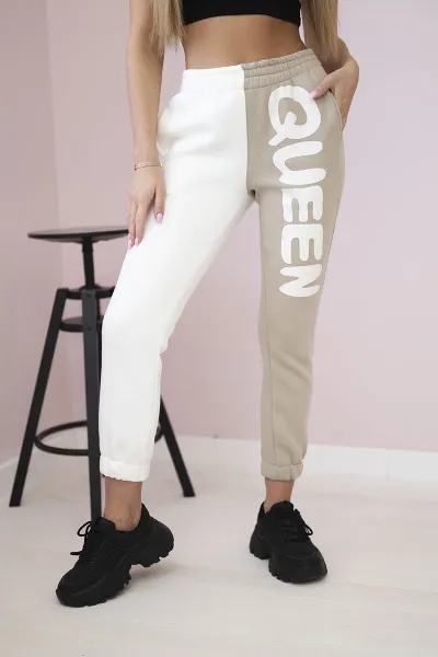Kesi Dámske tepláky s nápisom QUEEN béžový