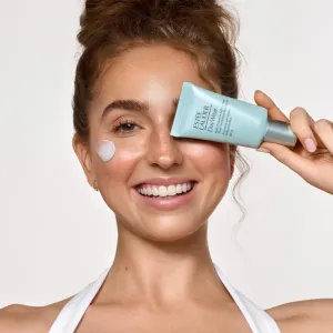 Estée Lauder DayWear Multi-Protection Anti-Oxidant Sheer Tint Release Moisturizer SPF 15 tónovací hydratačný krém pre všetky typy pleti SPF 15 30 ml