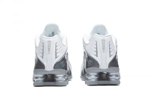 Nike Shox R4 Wmns "Iridescent" (IB7703-100)