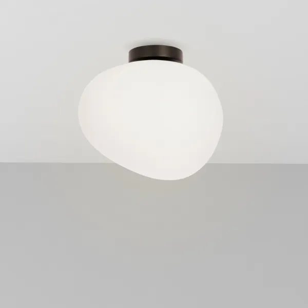 Stropná lampa STONES inšpirovaná kameňom - dizajnérska stropná lampa s 30 cm mliečnym tienidlom - osvetlenie obývačky a chodby E27