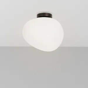 Stropná lampa STONES inšpirovaná kameňom - dizajnérska stropná lampa s 30 cm mliečnym tienidlom - osvetlenie obývačky a chodby E27