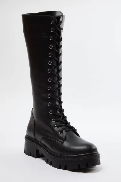 Trendyol Black Lace-Up Thick Sole Women's Boots