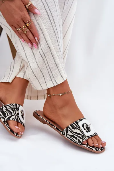 Boto Ploché Dámske Sandále S Ozdobnou Prackou Zebra Clariola