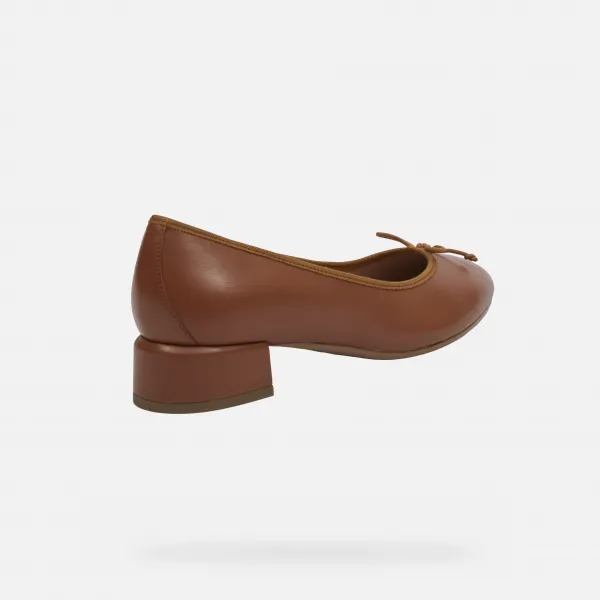 Brown women's pumps Geox Floretia - Women's