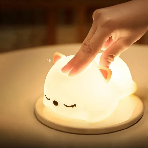 TZB Dětská stolní LED lampa Kitty bílá