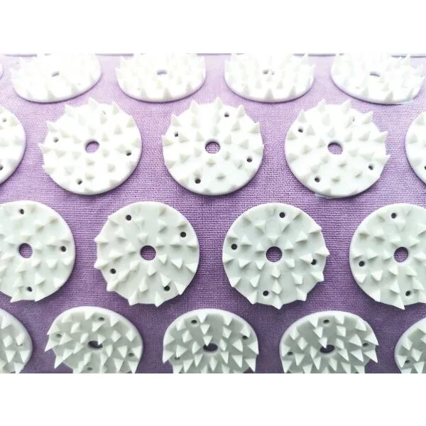 SVELTUS ACUPRESSURE PILLOW Akupresúrny vankúš, fialová, veľkosť